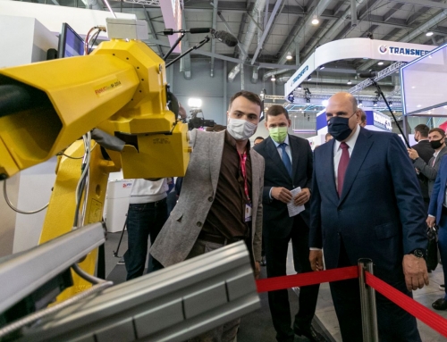 Премьер Мишустин, министры Мантуров, Силуанов и Решетников посетили стенд Геомера на Иннопром 2021